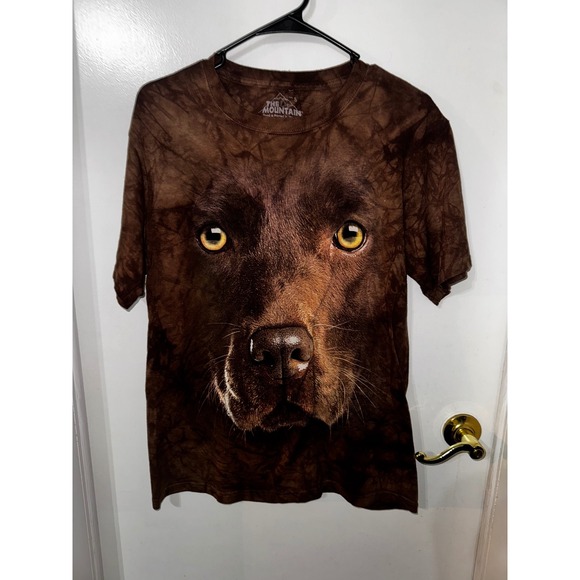 The Mountain Brown Labrador Retriever Dog Graphic T-Shirt - Small - Picture 1 of 4